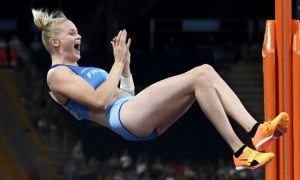 Фінка Мурто з рекордом виграла золоту медаль ЧЄ у стрибках з жердиною