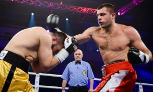Український боксер програв росіянину