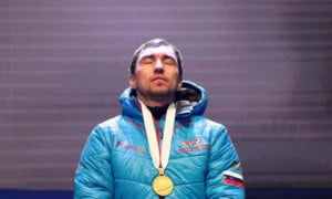 Обшуки у російських біатлоністів: Відомого тренера підозрюють у транспортуванні допінгу