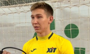 Голкіпер збірної України забив гол у ворота Азербайджану з власної половини поля