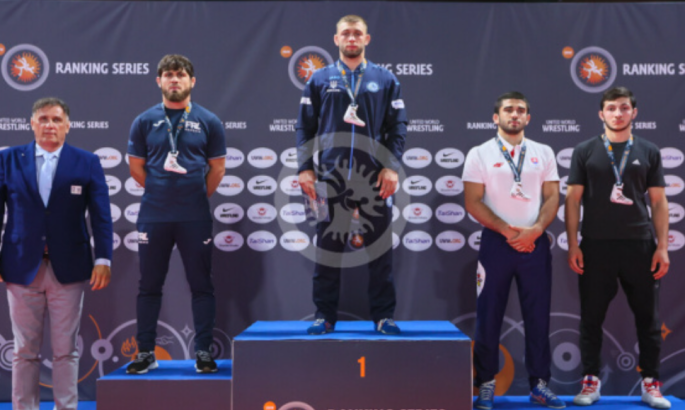 Михайлов виграв турнір з вільної боротьби у Римі