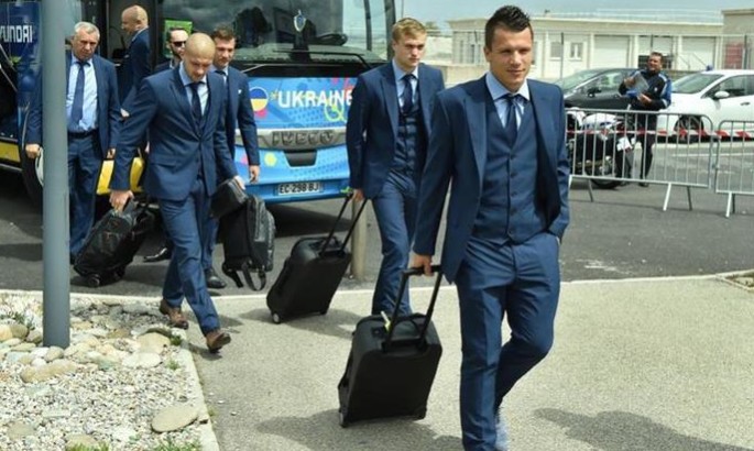 Кабмін дозволив українським спортсменам та тренерам виїжджати за кордон